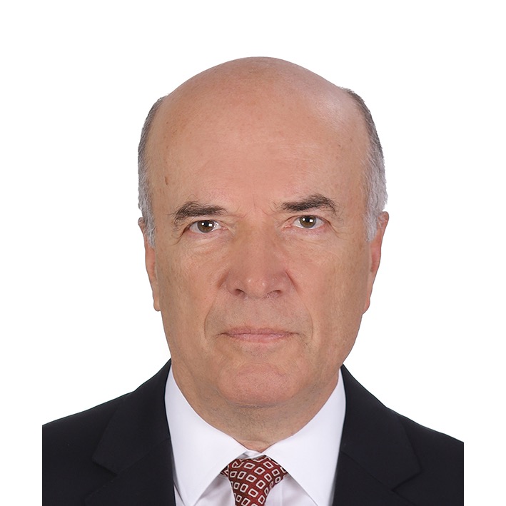Emekli Büyükelçi Naci Koru